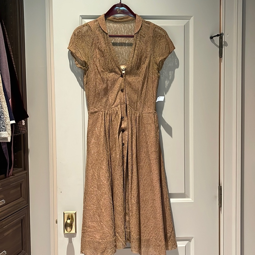 Vintage 1940’s lace overlay dress